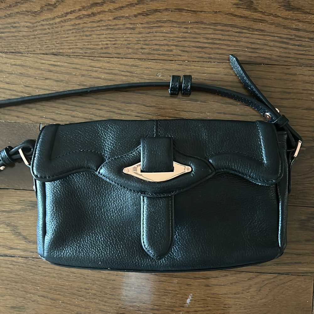 Danier Black Crossbody Leather Purse- Rose Gold Accents - Excellent Condition